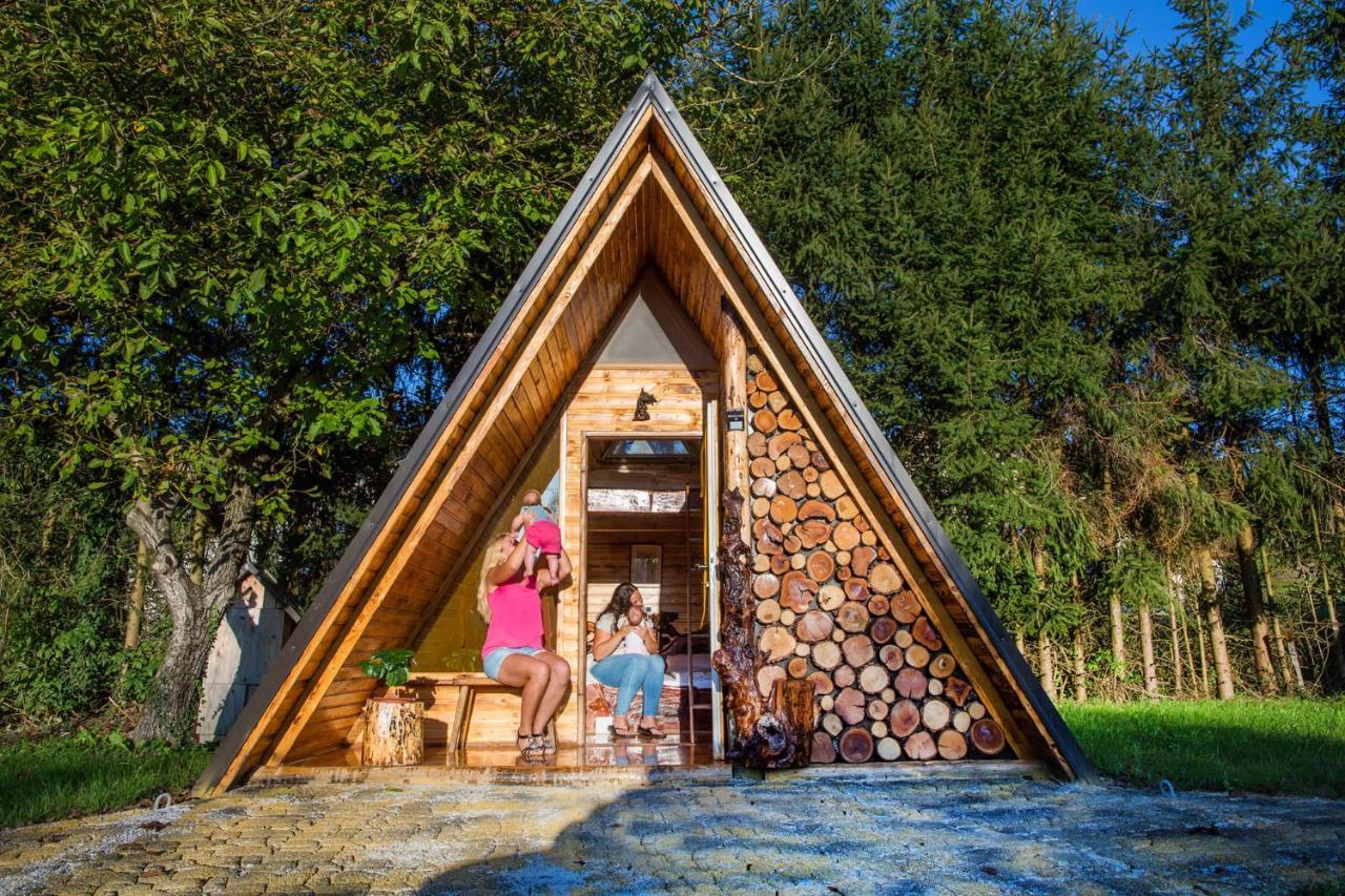 Domacija Paternoster Hotell Litija Exteriör bild