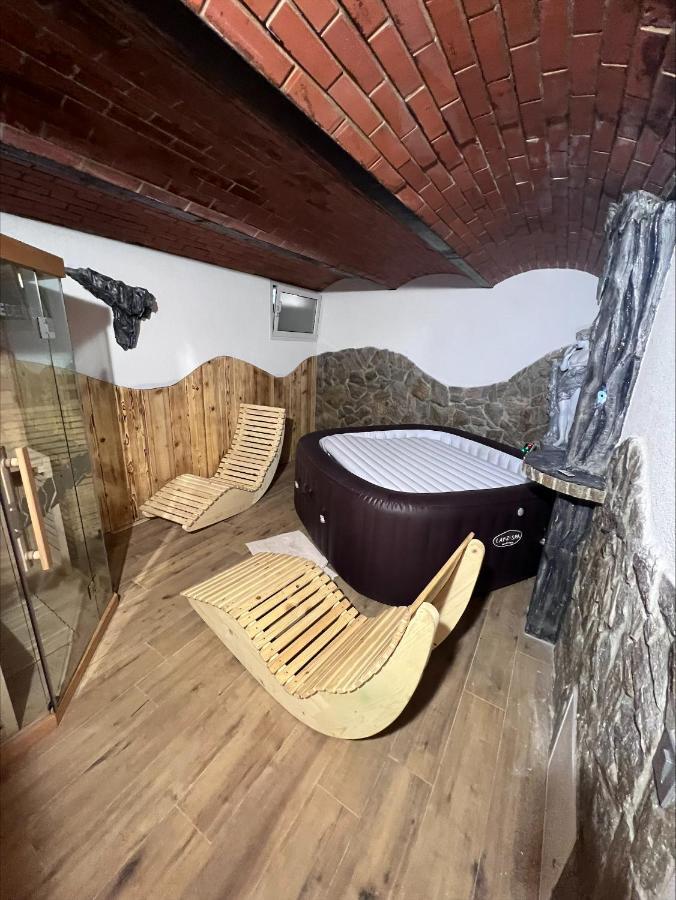 Domacija Paternoster Hotell Litija Exteriör bild