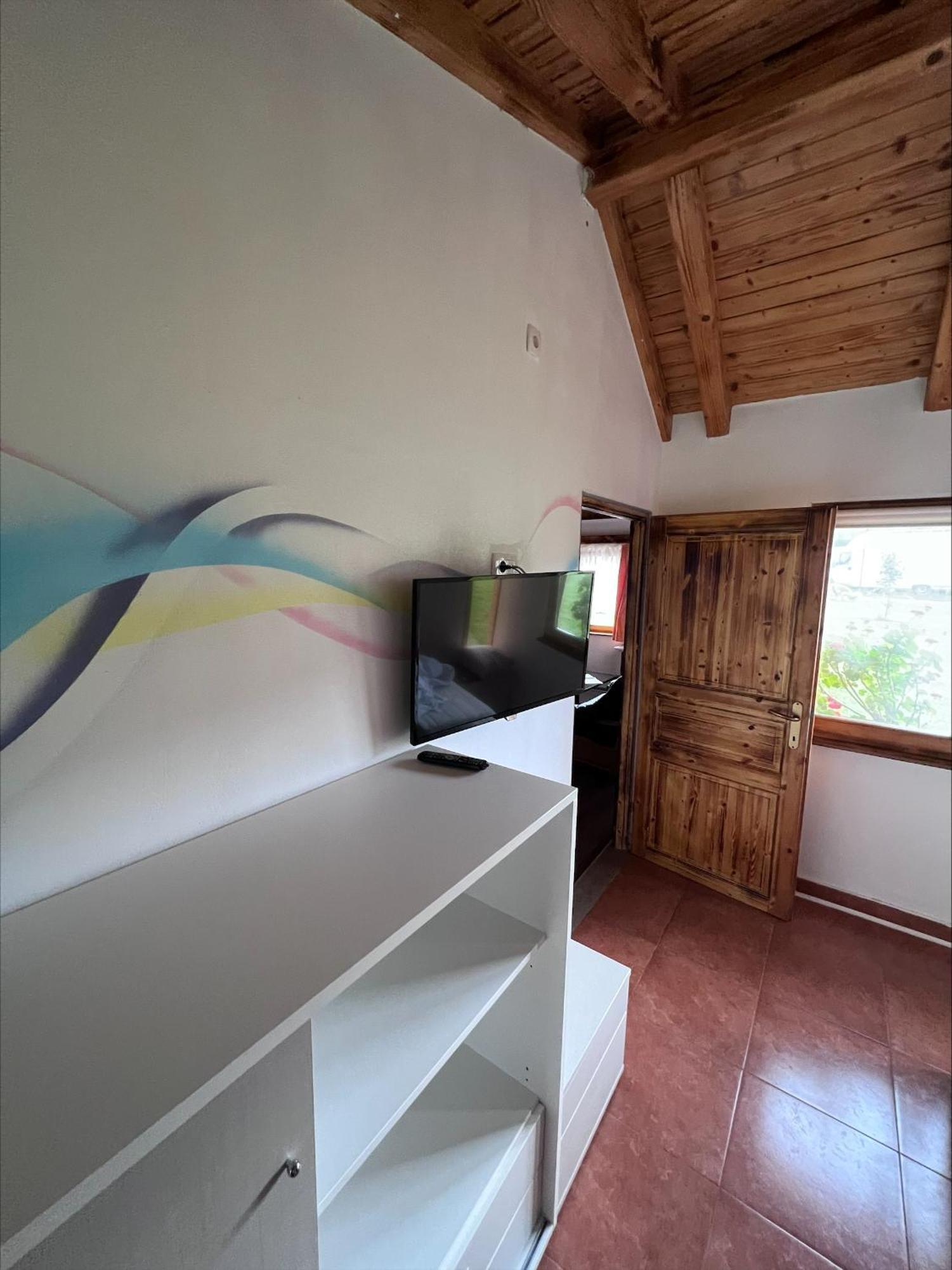 Domacija Paternoster Hotell Litija Exteriör bild